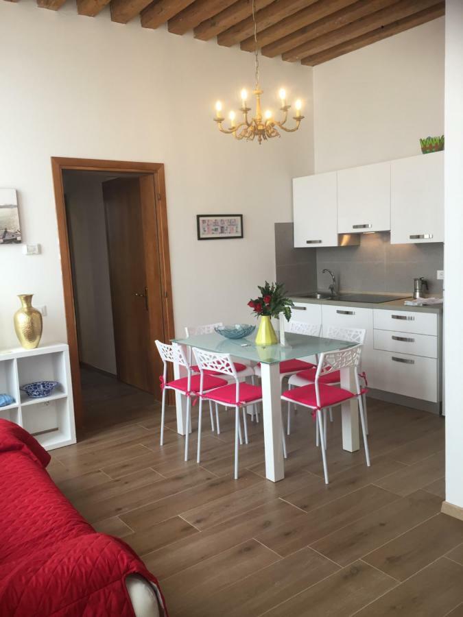 Appartement Tintoretto 1 Con Terrazza Sopra Il Tetto, 3 Bagni, 3 Grandi Da Letto, Super Nuovo *